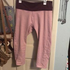 Mid rise workout leggings